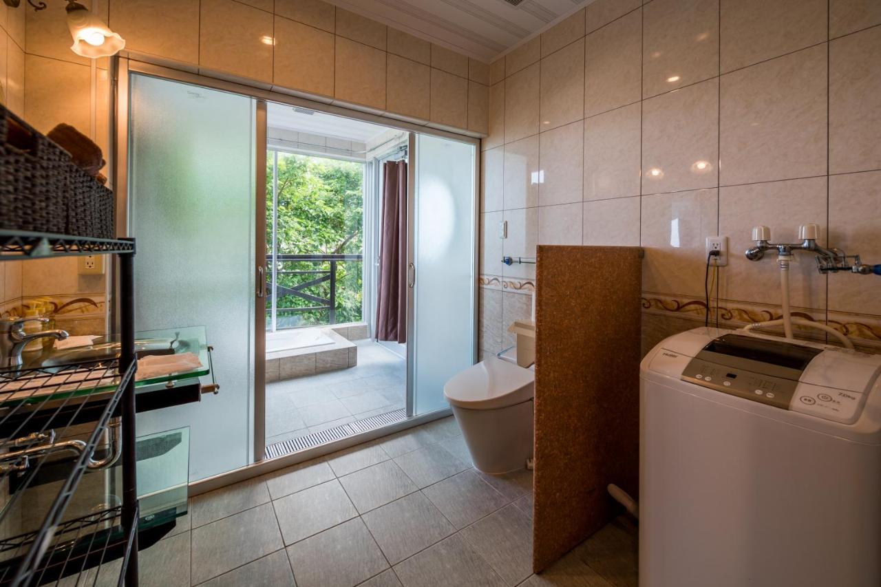 E-Horizon Resort Condominium Йомитан Экстерьер фото